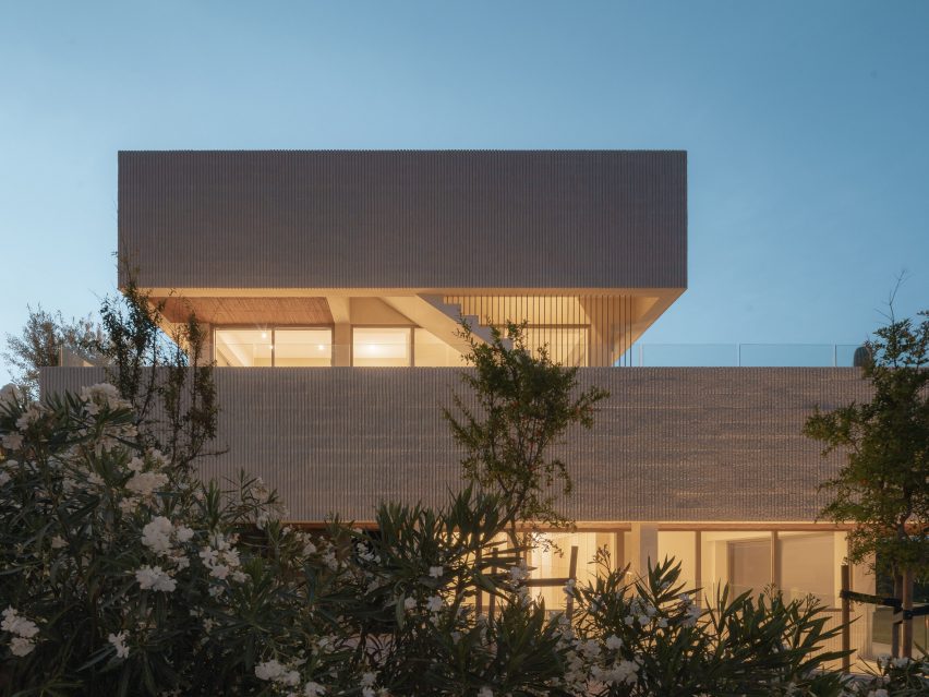 Shift House by Nomo Studio