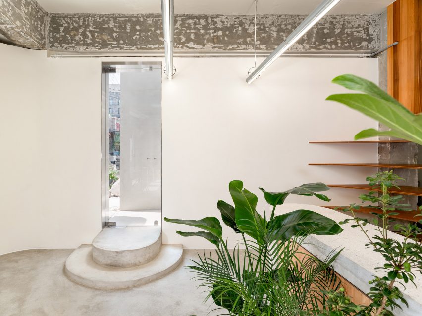 Sukchulmok renovate bakery and cafe in Seoul