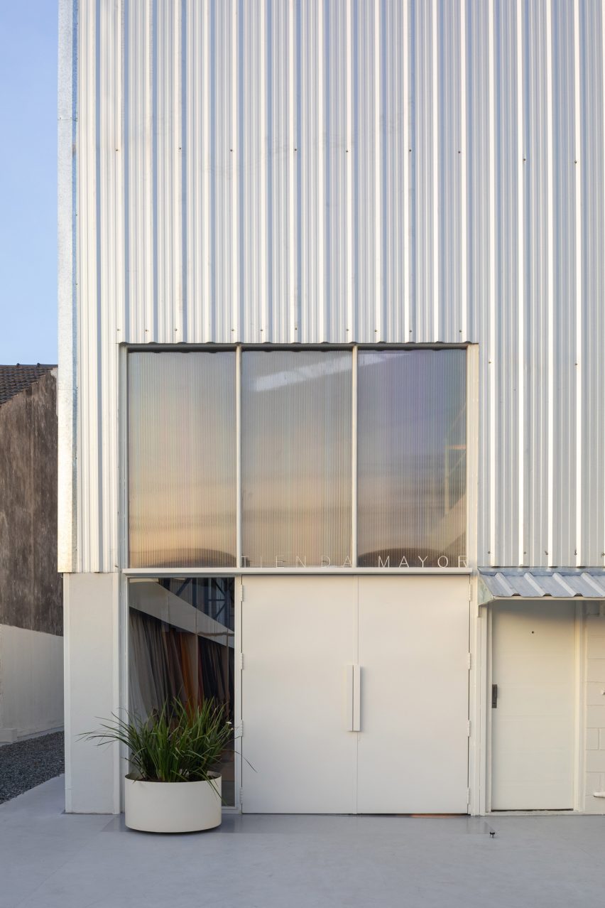 a building made of corrugated metal