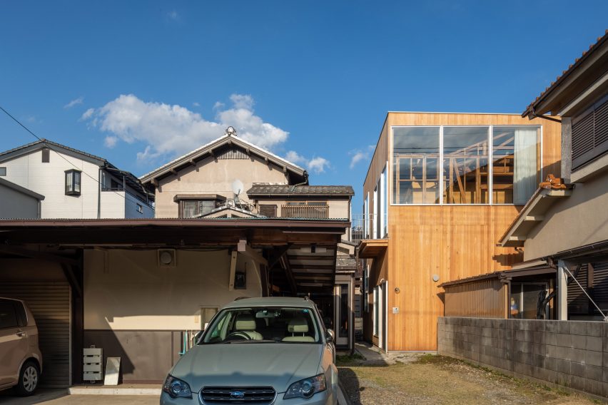 Father & Son House by Unemori Architects