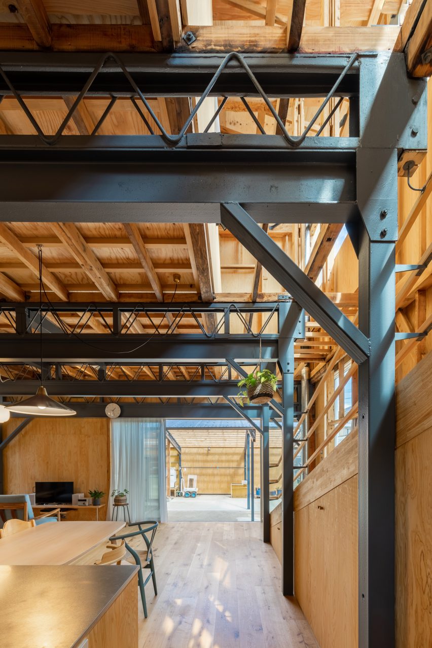 Father & Son House by Unemori Architects