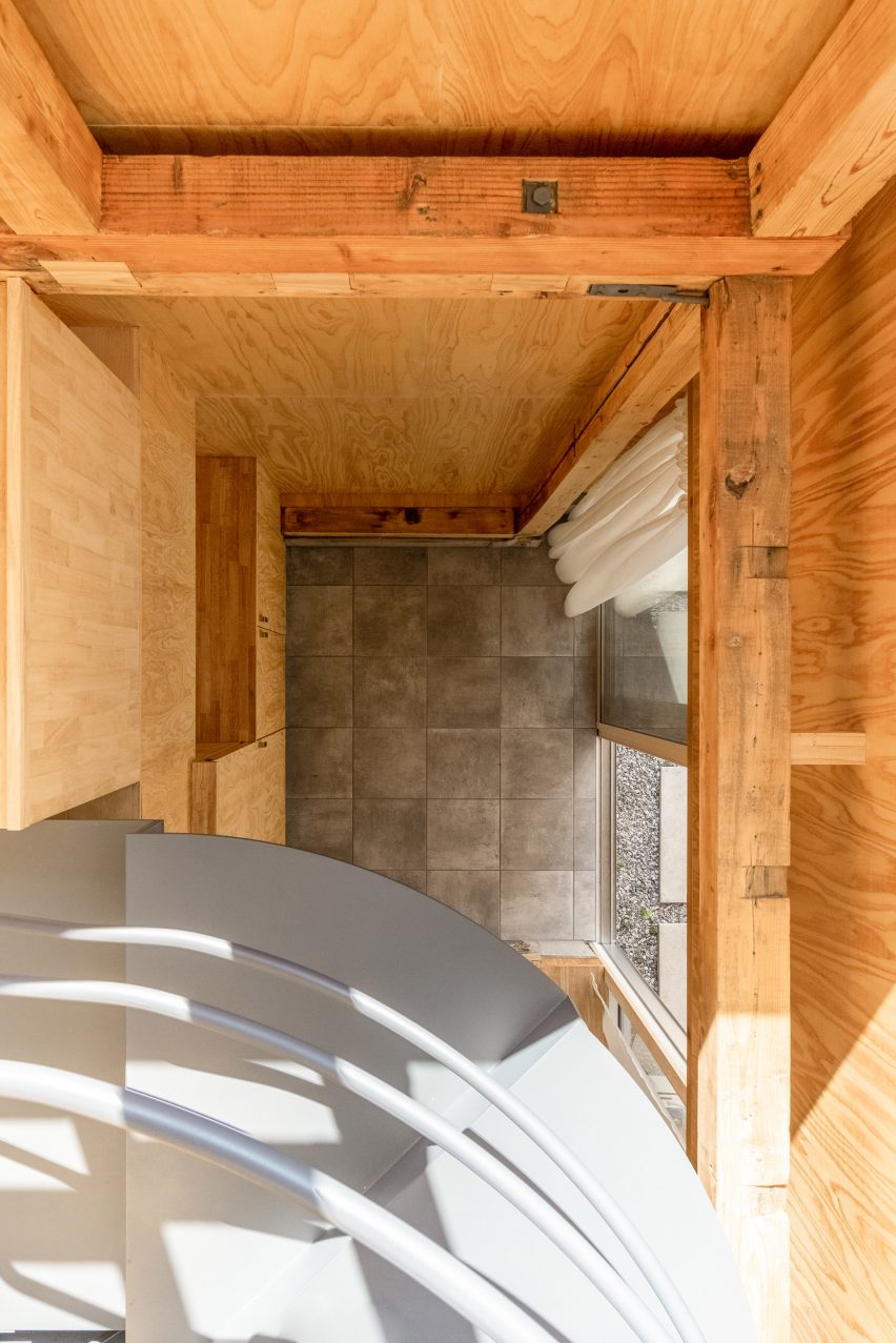 Father & Son House by Unemori Architects