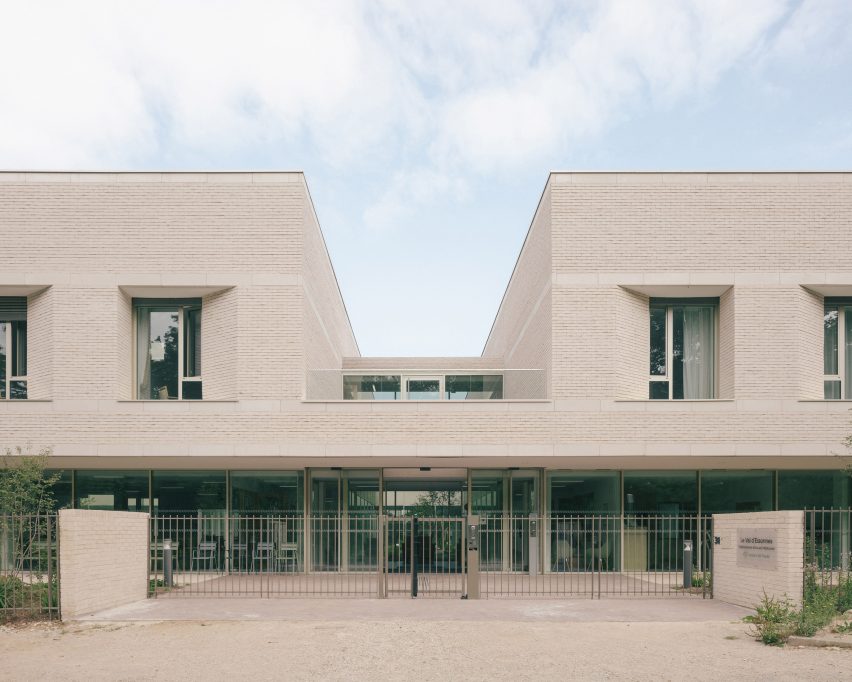 EAM Assisted Living Facility in Paris by Vallet de Martinis Architectes