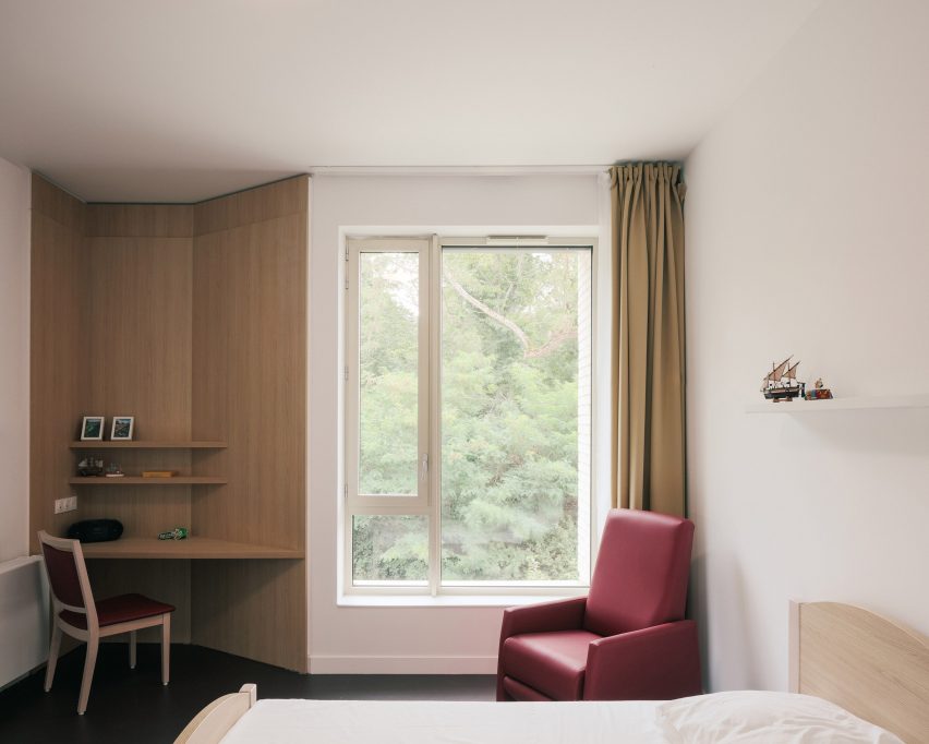 EAM Assisted Living Facility in Paris by Vallet de Martinis Architectes