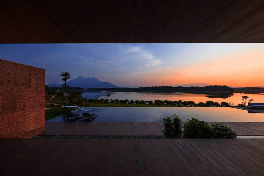 SuoiHai Villa in rural Vietnam by APDI Architects