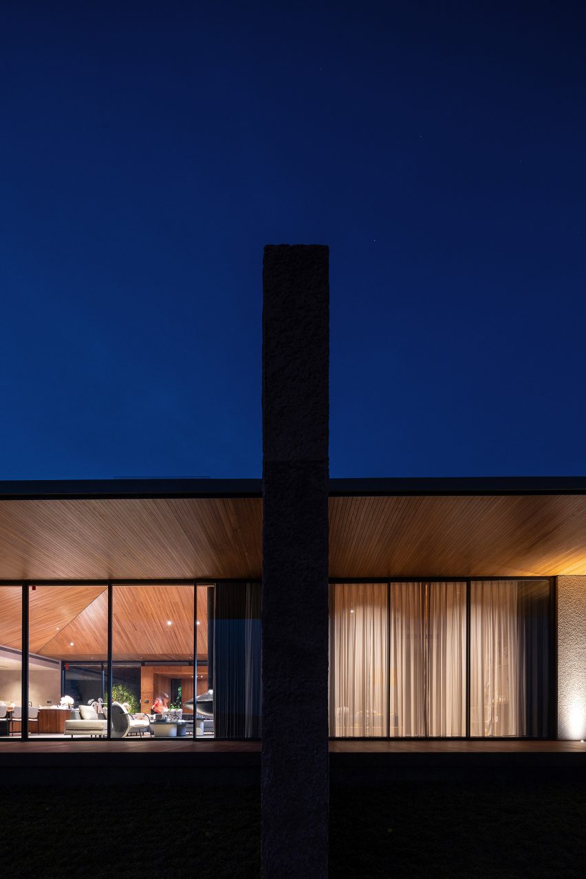 SuoiHai Villa in rural Vietnam by APDI Architects