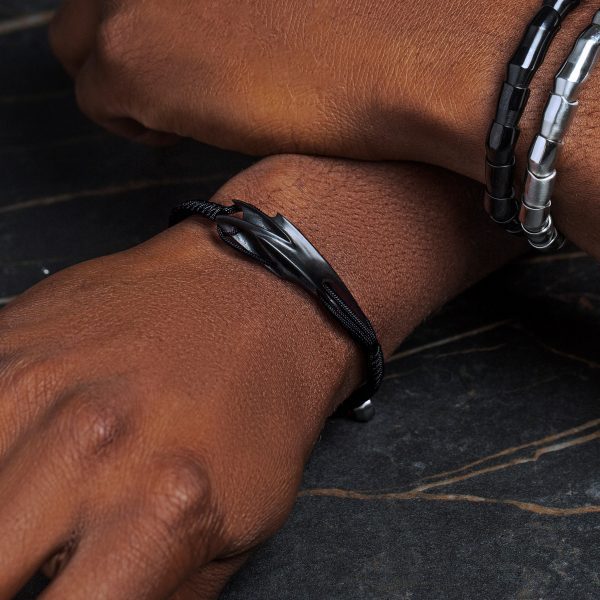 Tyne jewellery by Zaha Hadid Design