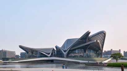 Zaha Hadid Civis Arts Centre China