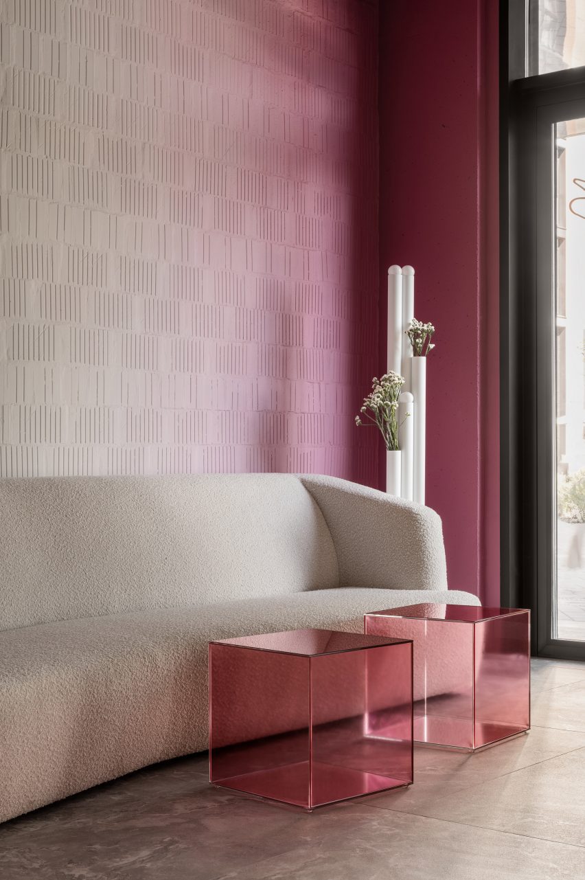 Laser Clinic Interiors in Ukraine by Anastasiia Tempynska