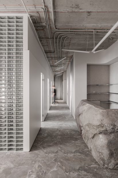 Interior corridor of laser clinic in Ukraine by Anastasiia Tempynska