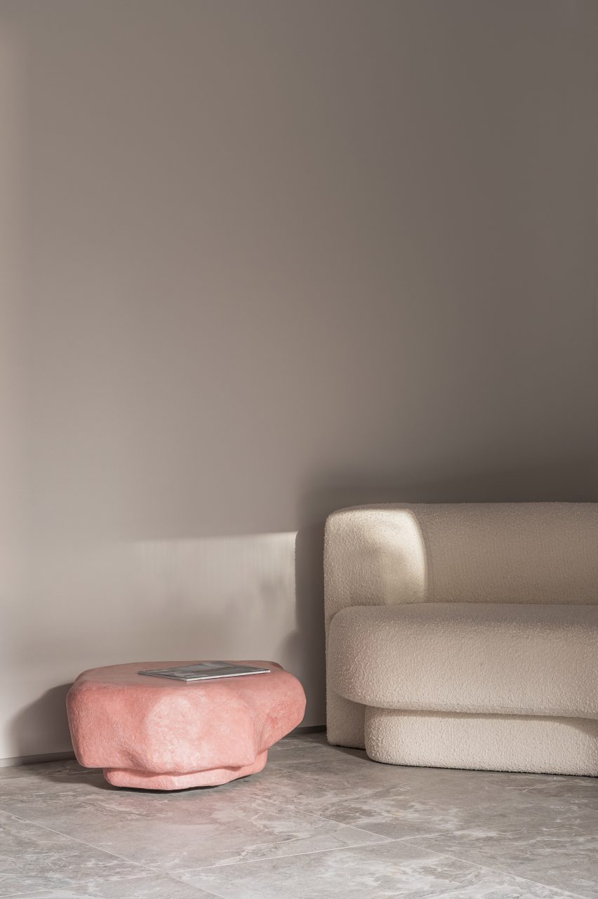 Laser Clinic Interiors in Ukraine by Anastasiia Tempynska