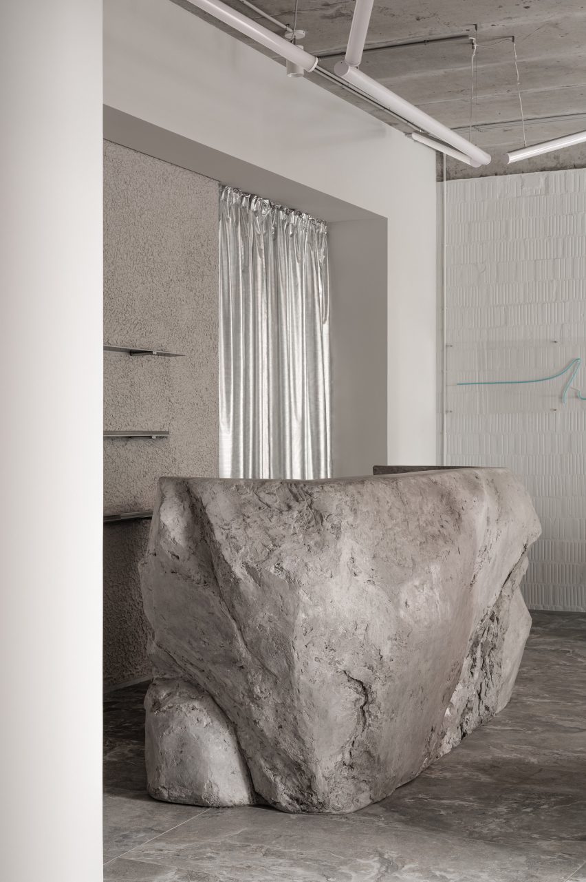 Laser Clinic Interiors in Ukraine by Anastasiia Tempynska