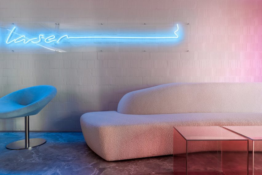 Laser Clinic Interiors in Ukraine by Anastasiia Tempynska