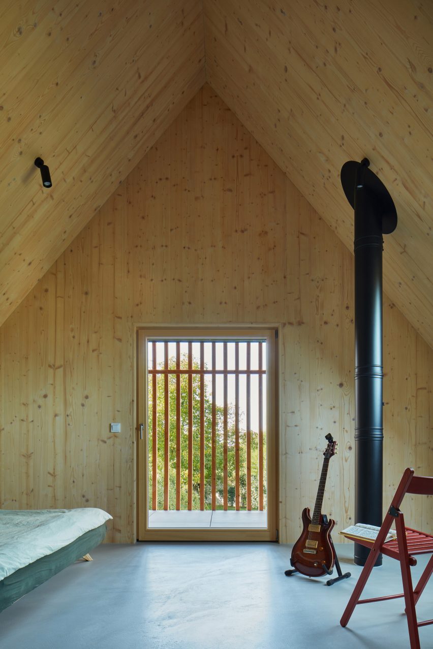 Hut-inspired House by Atelier Hajný