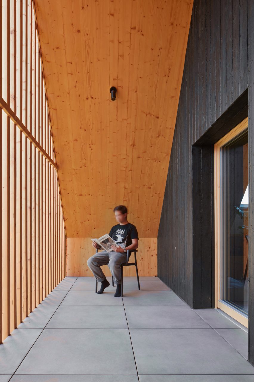 Hut-inspired House by Atelier Hajný