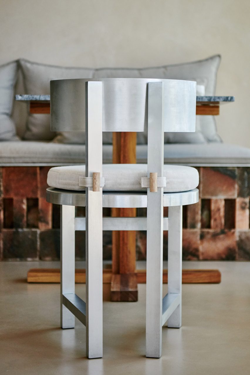Austa by Studio Gameiro