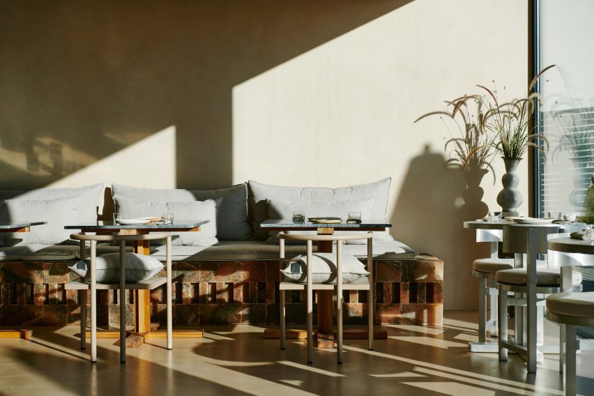 Austa restaurant in Almancil