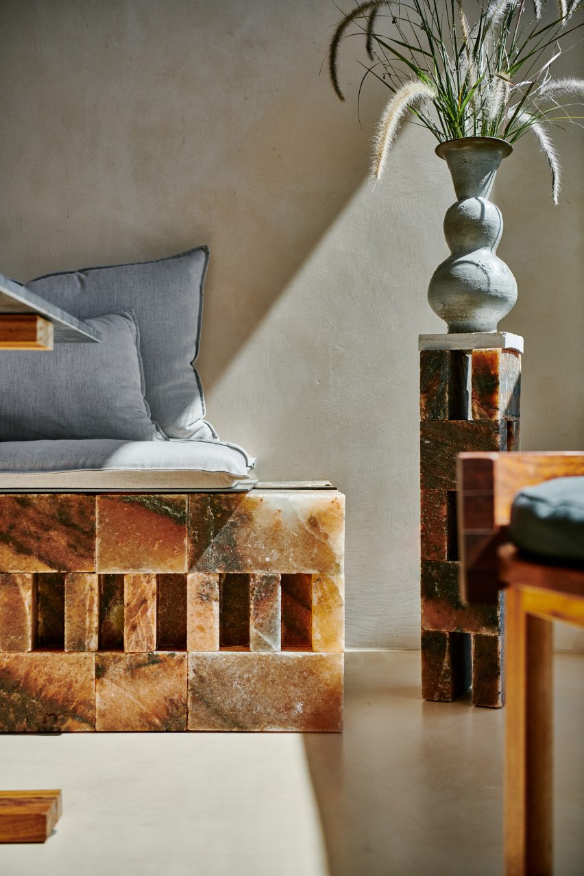 Austa by Studio Gameiro