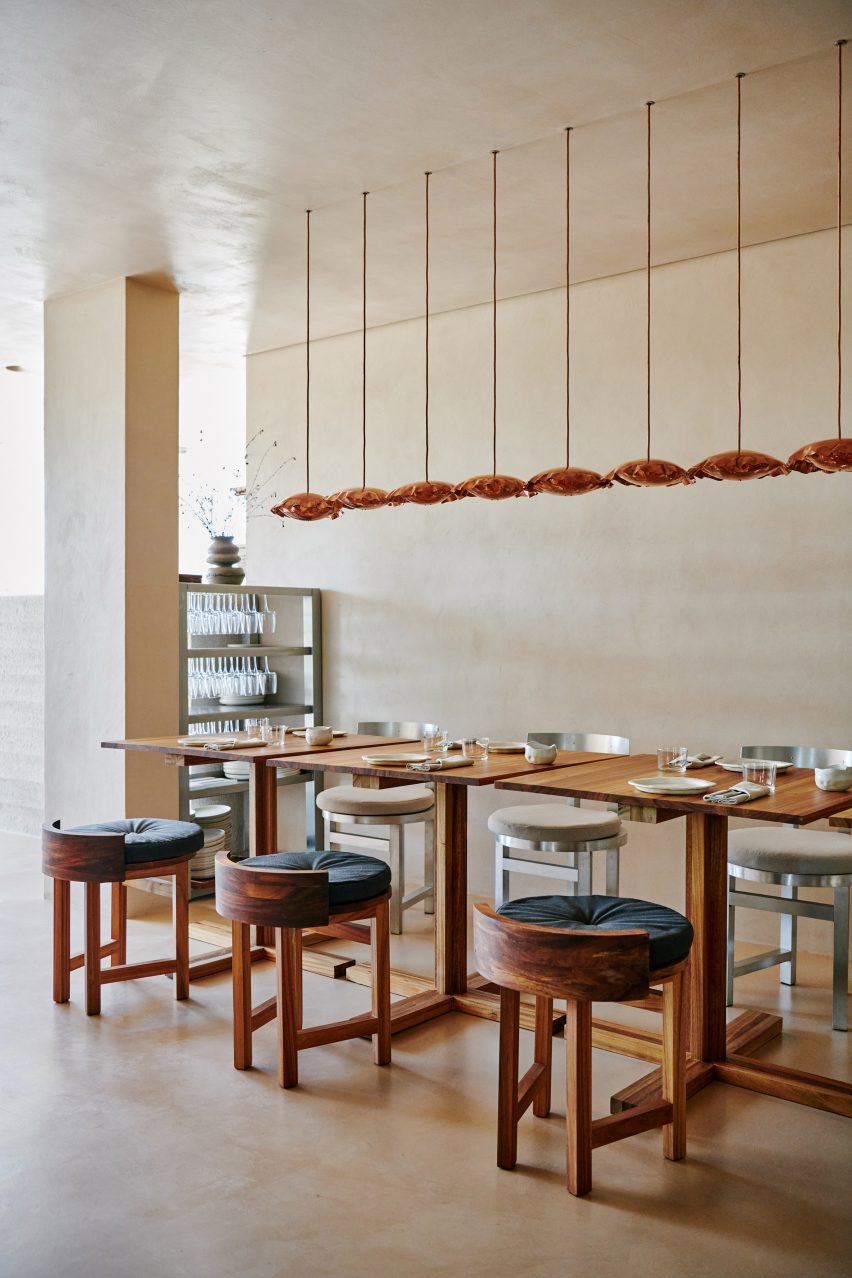 Austa by Studio Gameiro