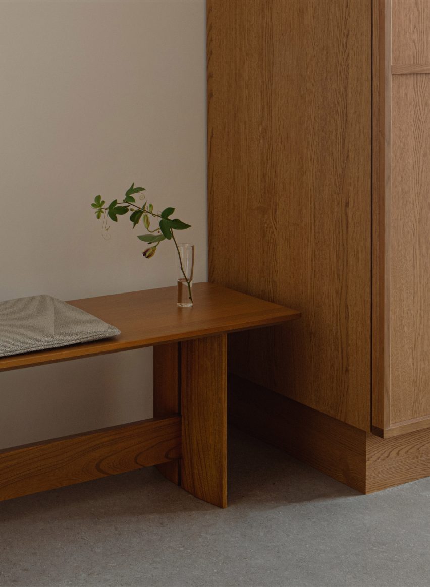 Azabu Hills Residence in Tokyo by Karimoku Case