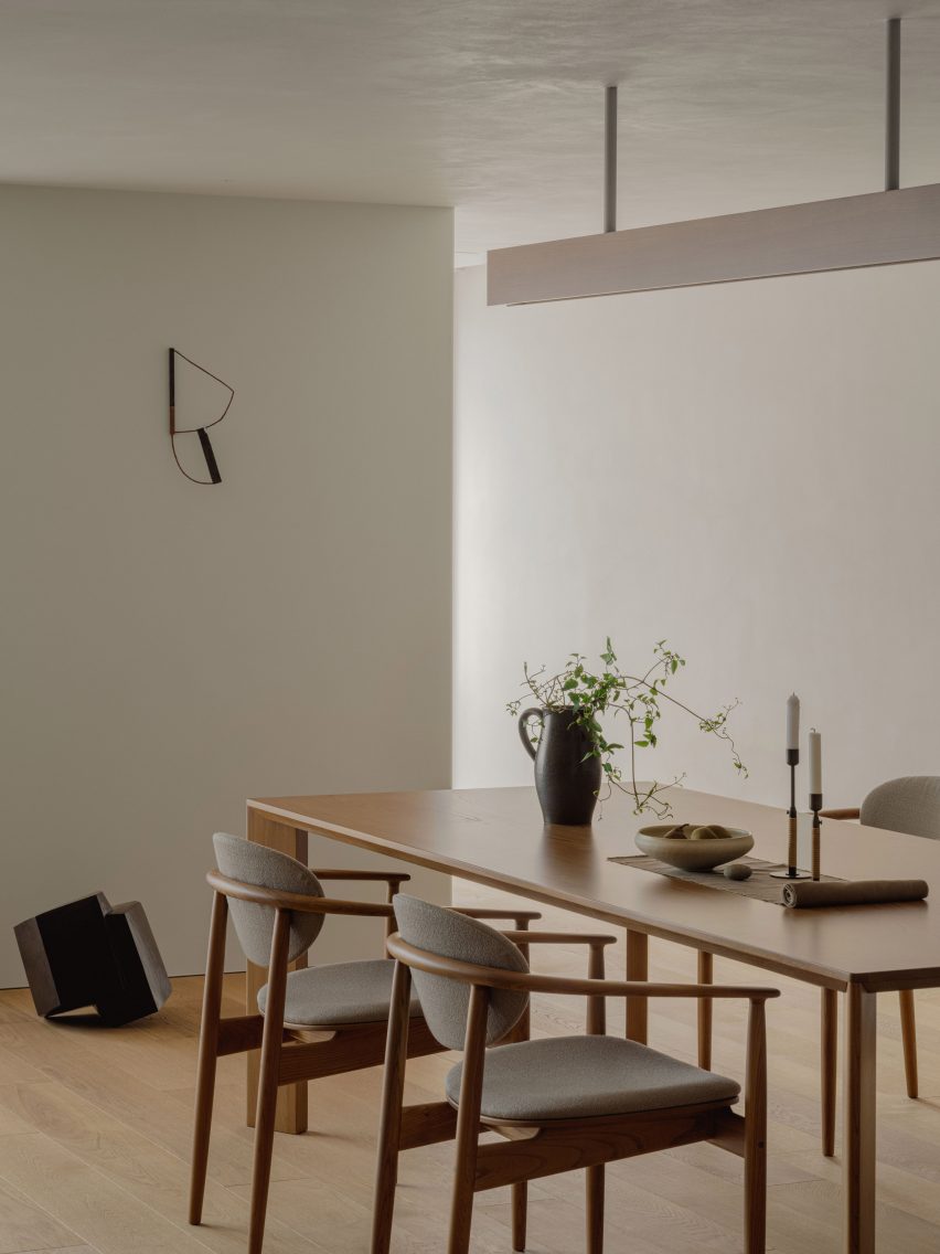 Azabu Hills Residence in Tokyo by Karimoku Case