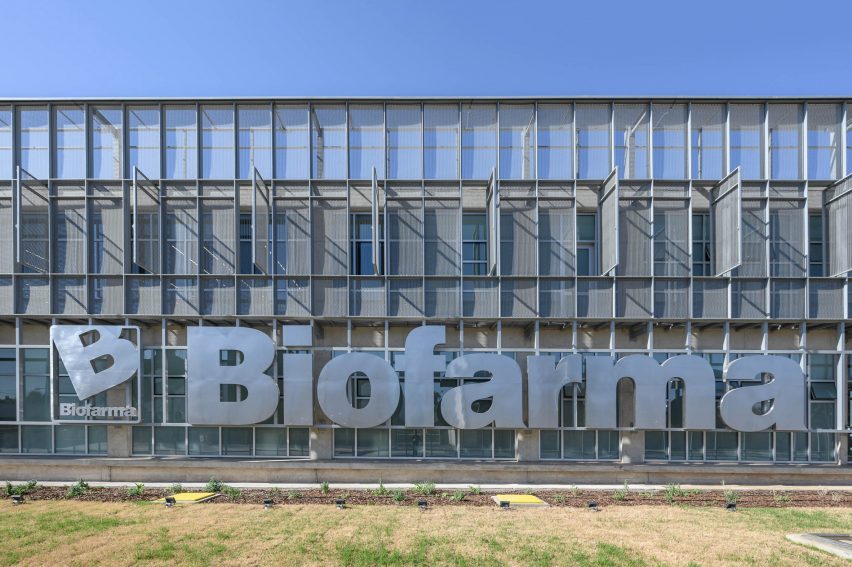 A building with the wood Biofarma affixed to the facade