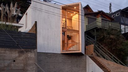 Casa Lagunita in Santiago by Croxatto y Opazo Arquitectos
