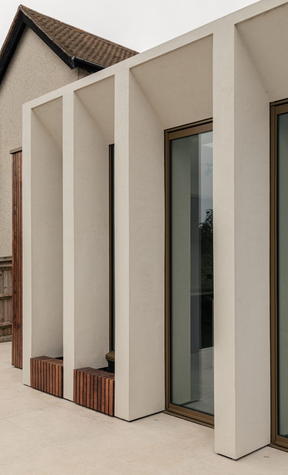 Colonnade by Will Gamble Architects in Croydon, London
