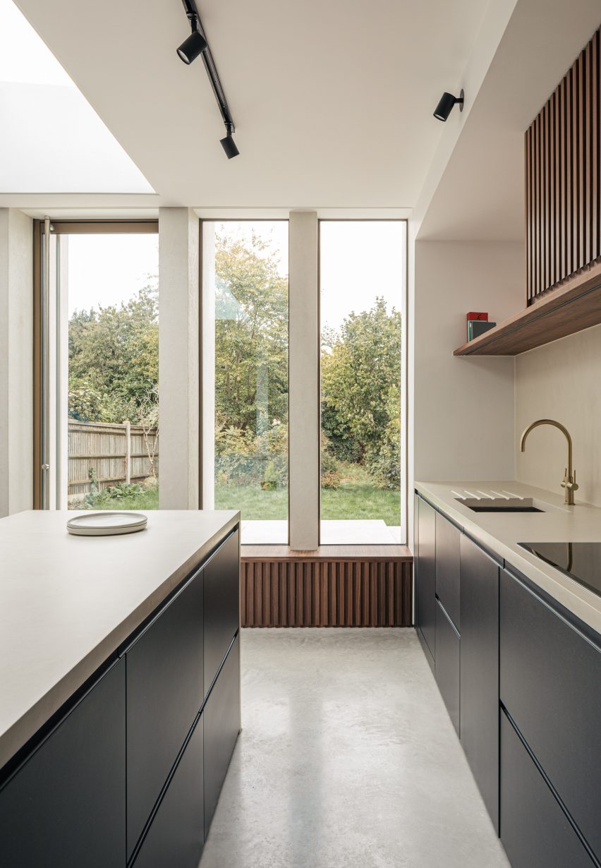 Colonnade by Will Gamble Architects in Croydon, London
