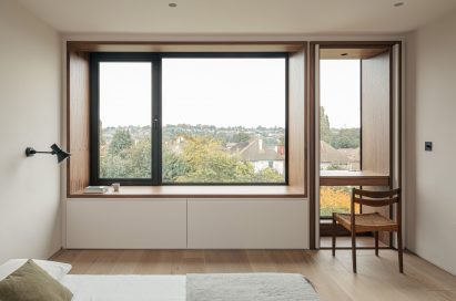 Dormer reveals in Colonnade by Will Gamble Architects in Croydon, London