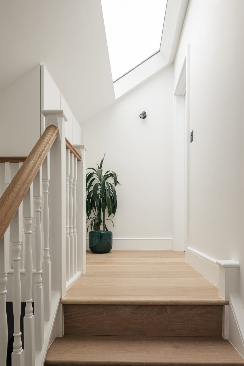Colonnade by Will Gamble Architects in Croydon, London