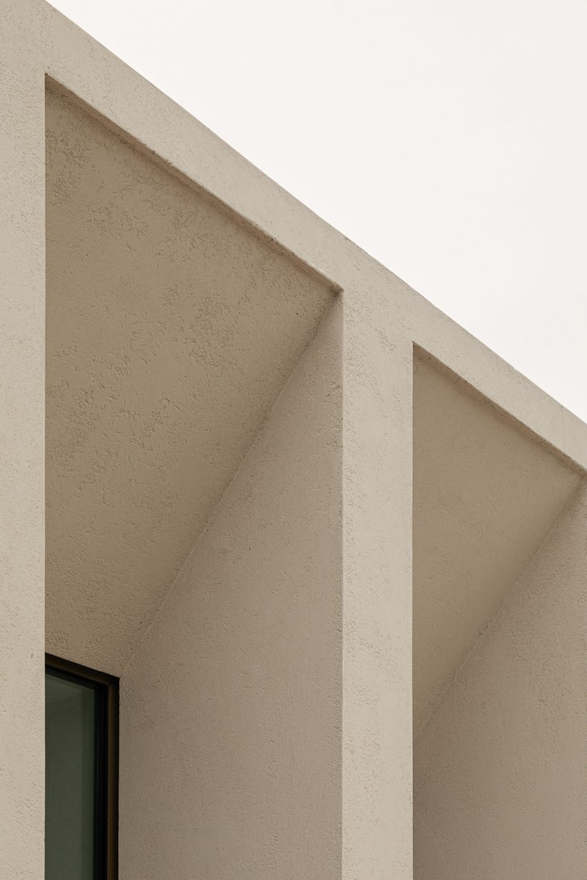 Colonnade by Will Gamble Architects in Croydon, London