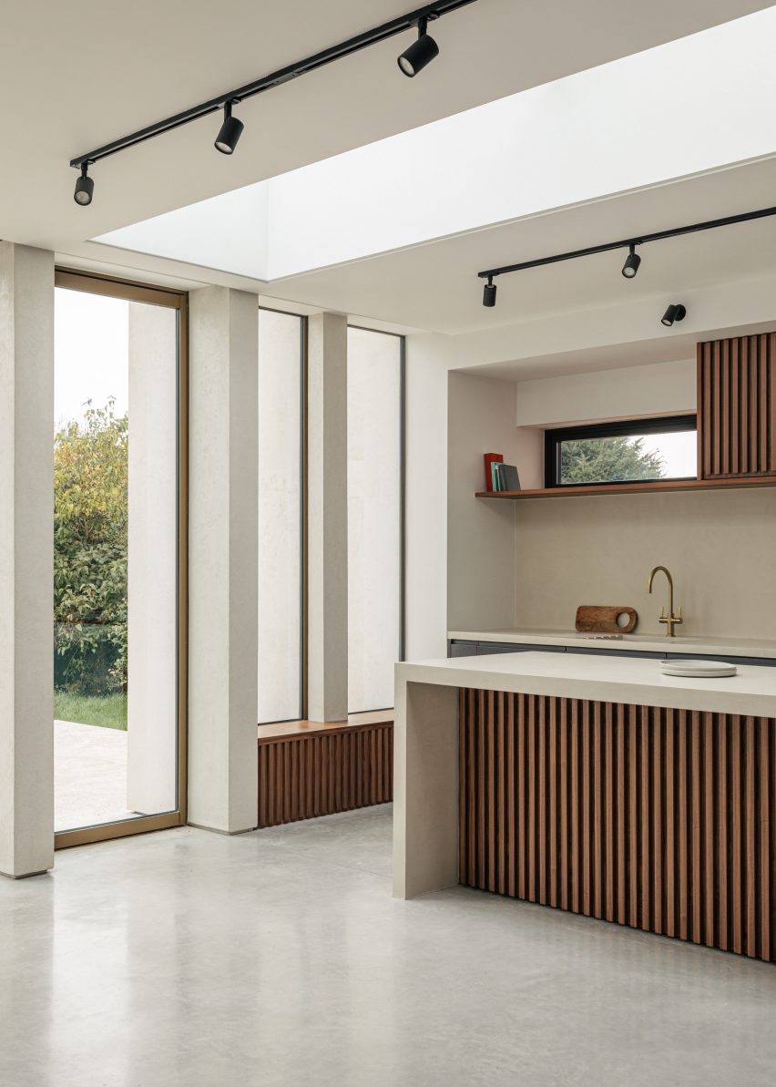 Colonnade by Will Gamble Architects in Croydon, London