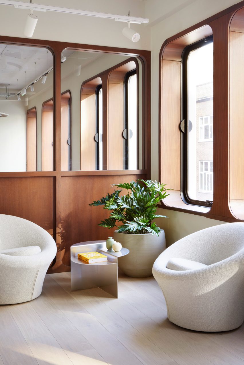 dMFK retrofits 1970s office building in Fitzrovia, London