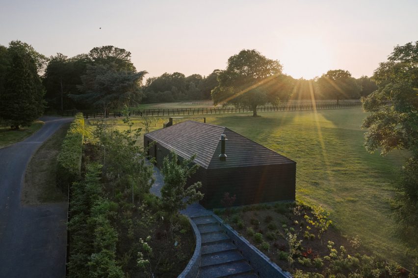 Clubhouse of the Arc Polo Farm in Surrey by DROO