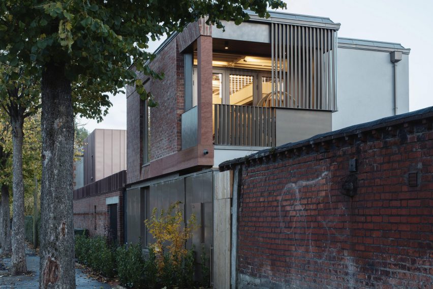 Compact infill home by Gró Works in Dublin, Ireland.