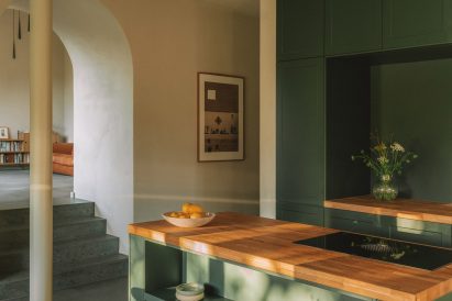 Kitchen in Duplex by Atelier ST