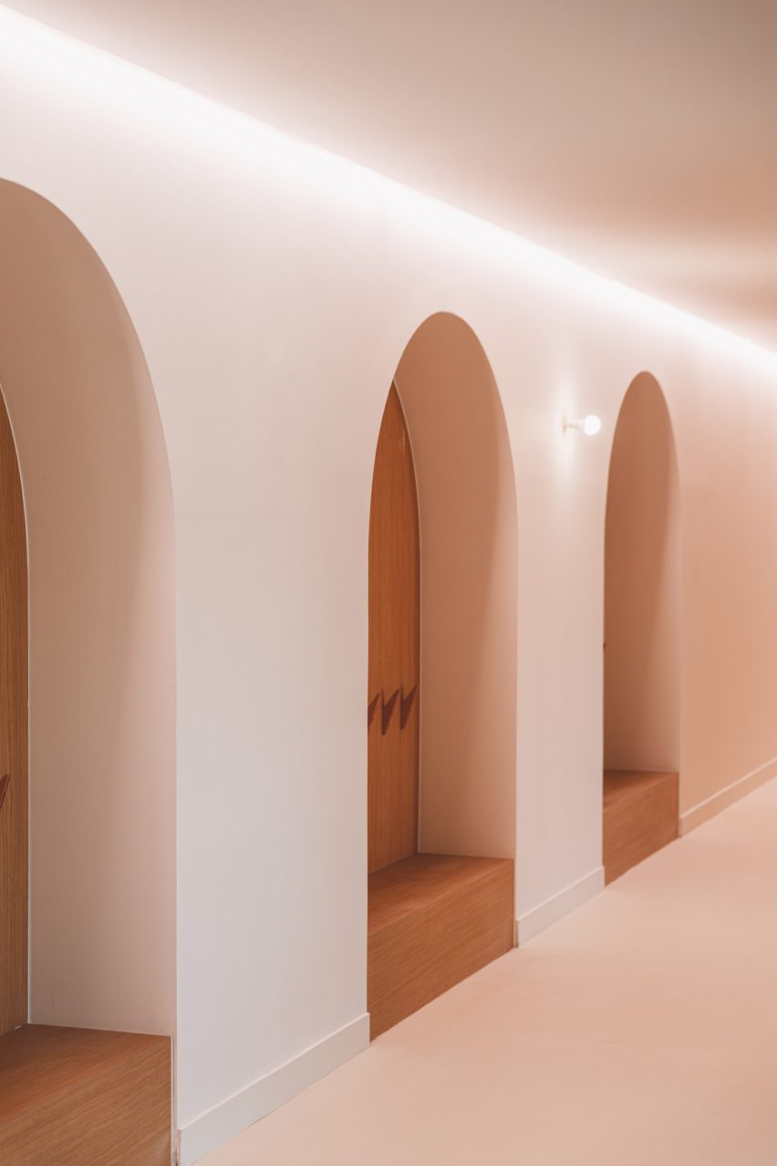 Auguste Benedict School in Cabriès by Amelia Tavella Architectes