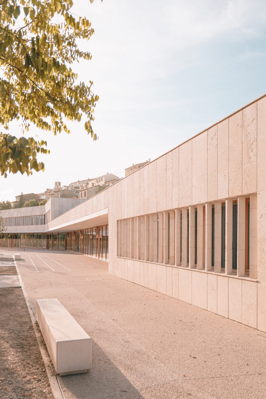 Auguste Benedict School in Cabriès by Amelia Tavella Architectes