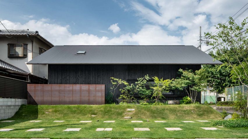 Yamaguchicho House in Japan by Slow