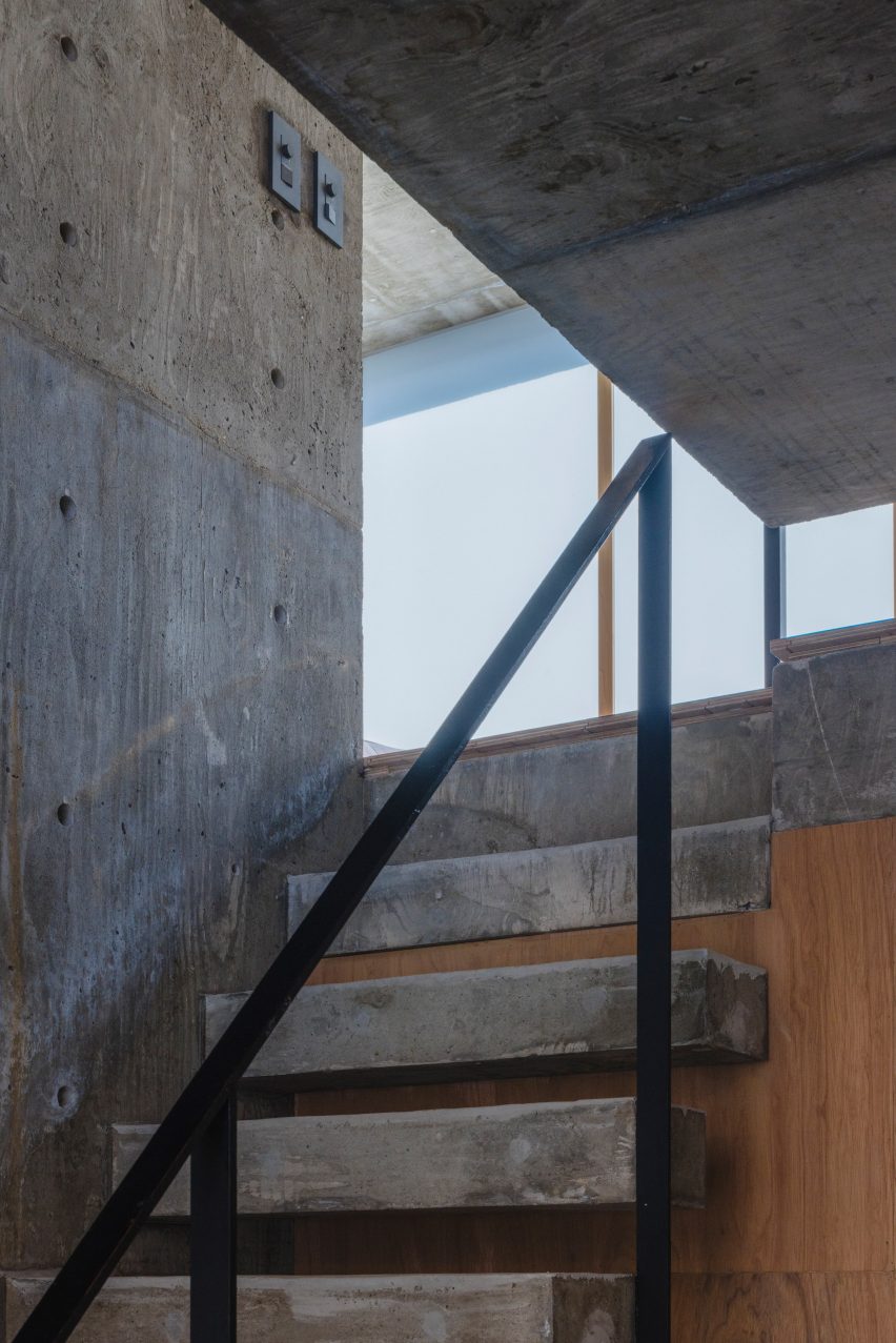 Check patterned house in Japan by IGArchitects