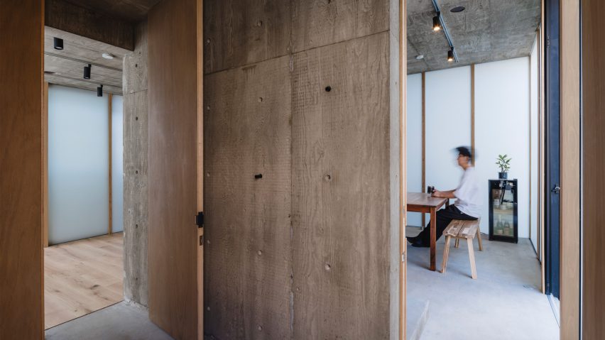 Check patterned house in Japan by IGArchitects