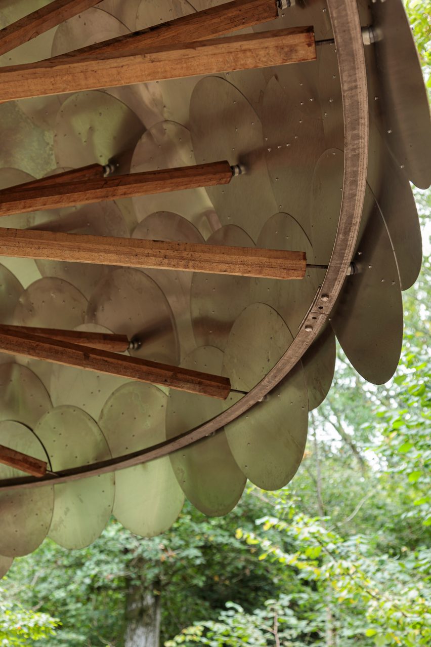 Woodworking shelter by Invisible Studio and Pearce+ in Gloucestershire