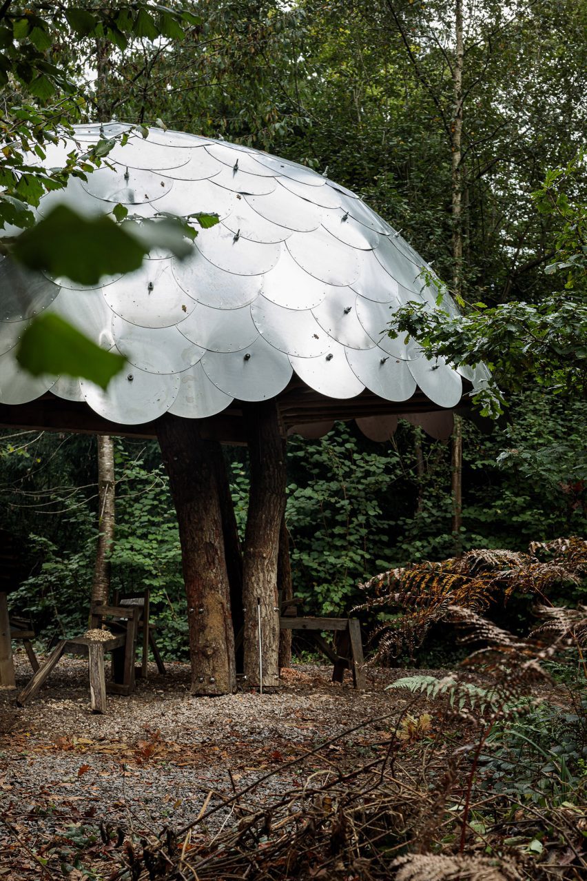 Woodworking shelter by Invisible Studio and Pearce+ in Gloucestershire