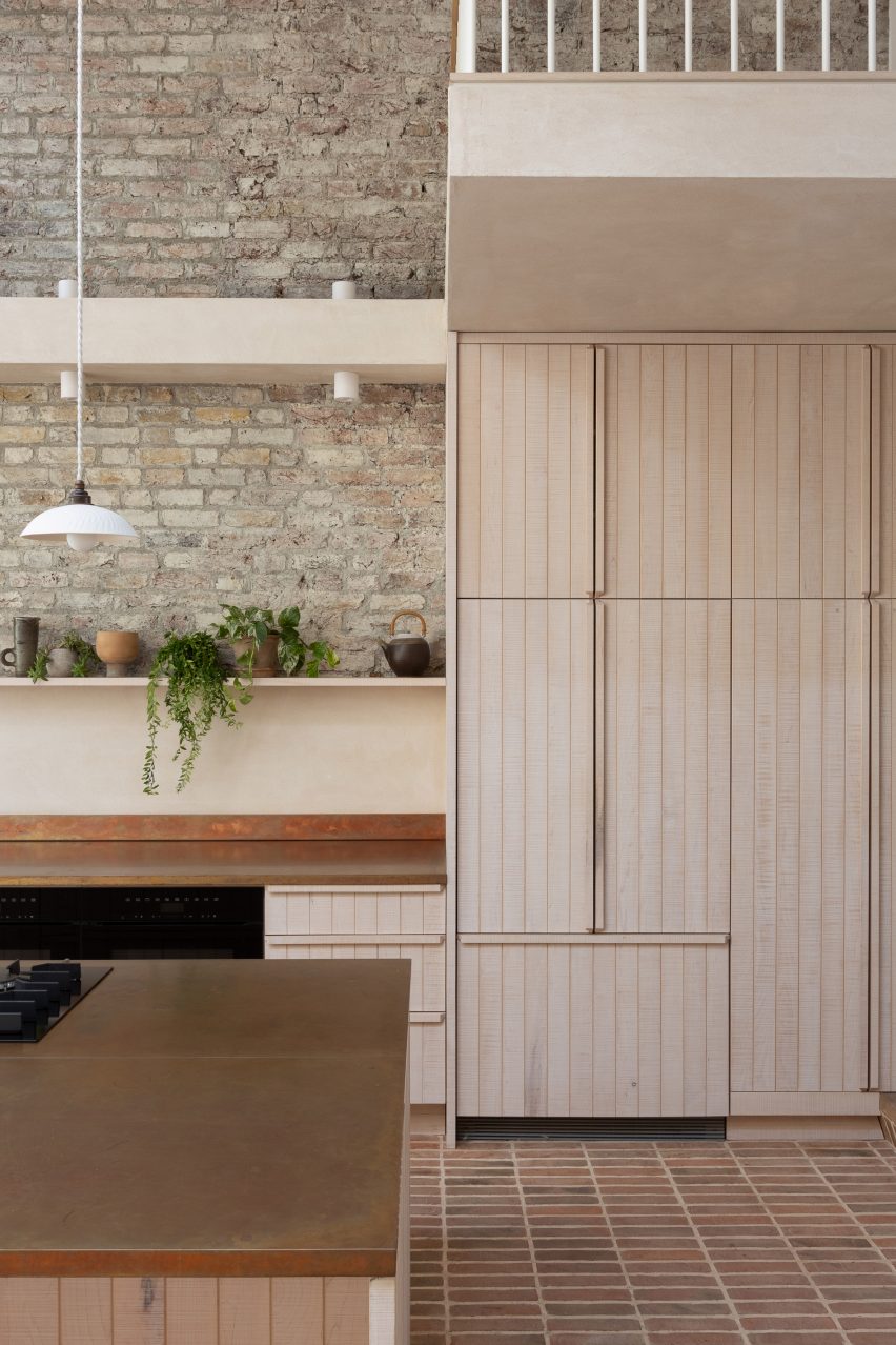 London house extension by Merrett Houmøller Architects and All & Nxthing