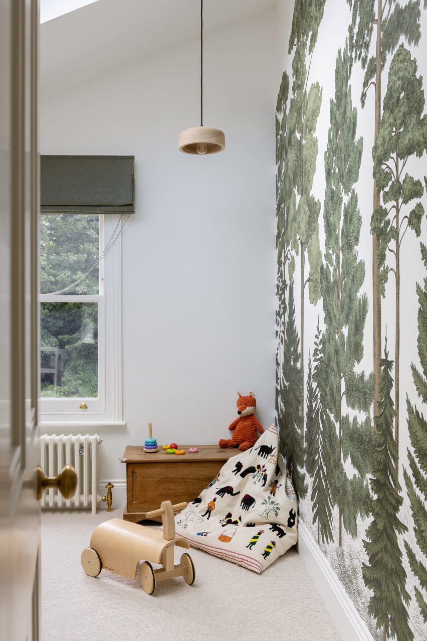 London house extension by Merrett Houmøller Architects and All & Nxthing