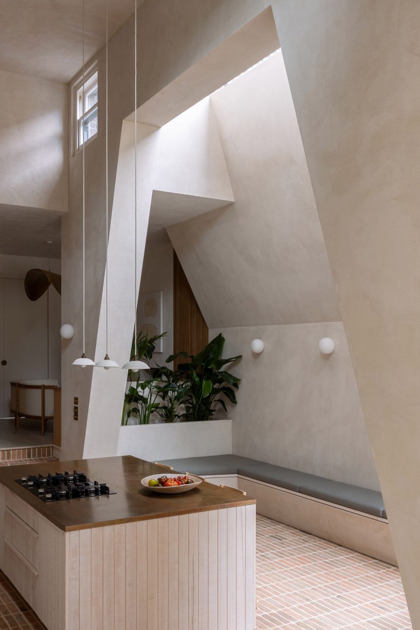 London house extension by Merrett Houmøller Architects and All & Nxthing
