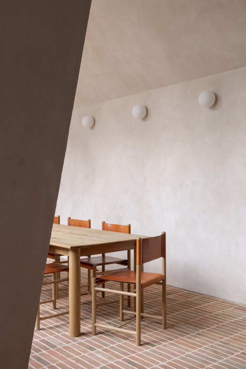 London house extension by Merrett Houmøller Architects and All & Nxthing