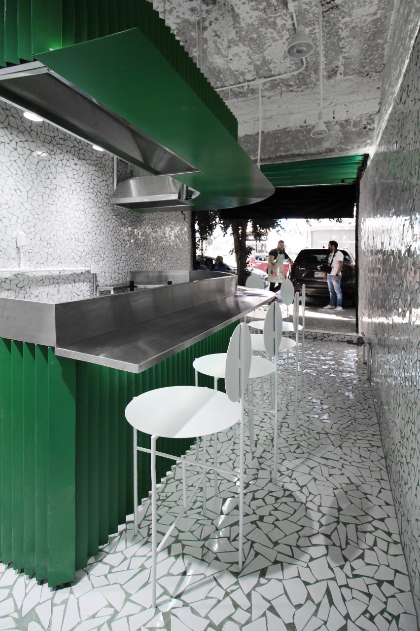 Los Alexis taqueria by RA!