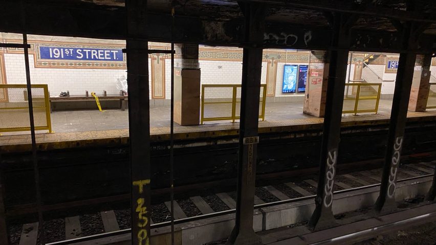 Yellow fences installed by the MTA in New York subway